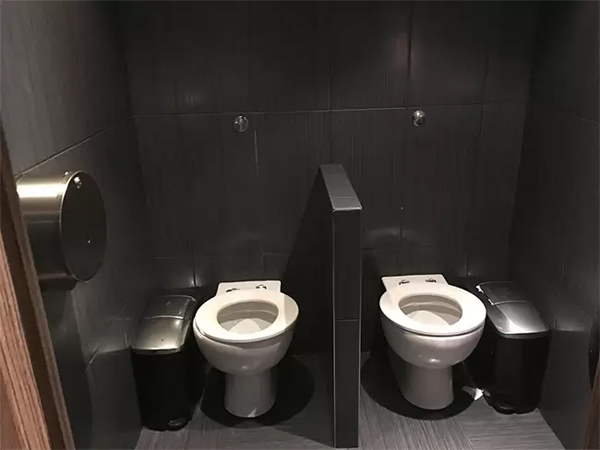 Bồn cầu đôi là gì? Có nên sử dụng bồn cầu đôi cho nhà vệ sinh? Bồn cầu đôi là gì? Có nên sử dụng bồn cầu đôi cho nhà vệ sinh?